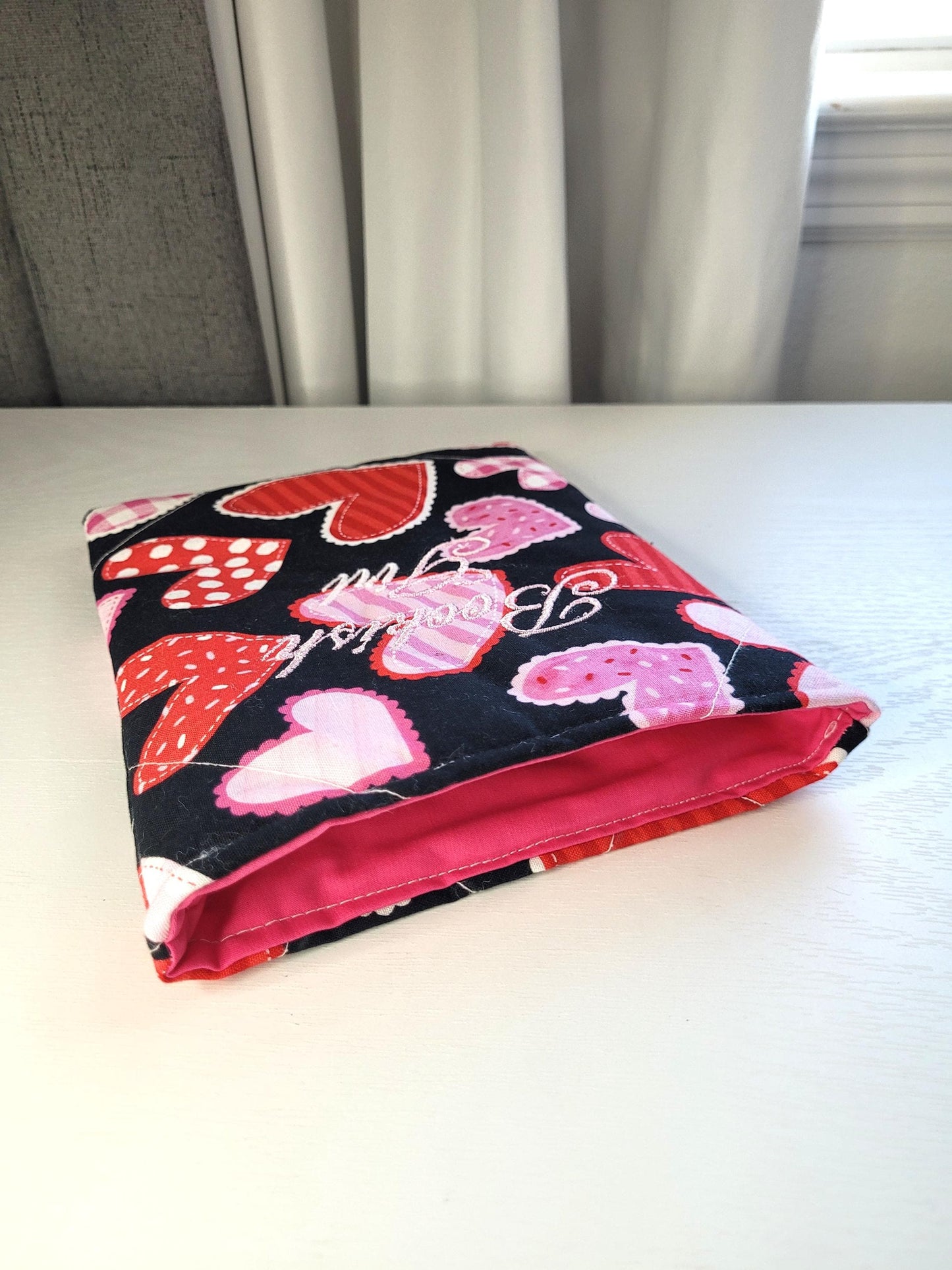 E-Book Reader Sleeve: Bookish Girl