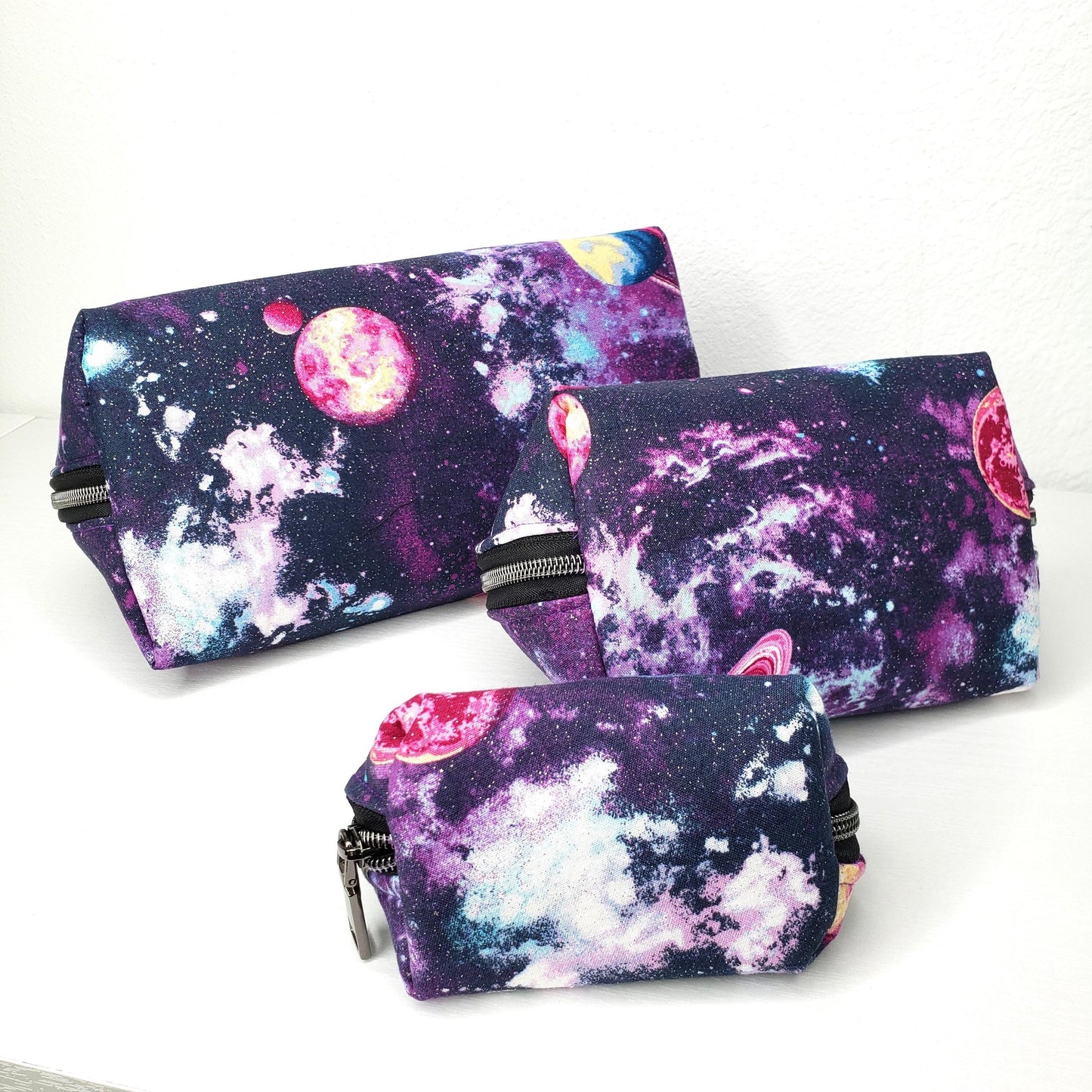 Purple Galaxy Clam Shell Cosmetics Makeup Toiletries Accessories Gift Set