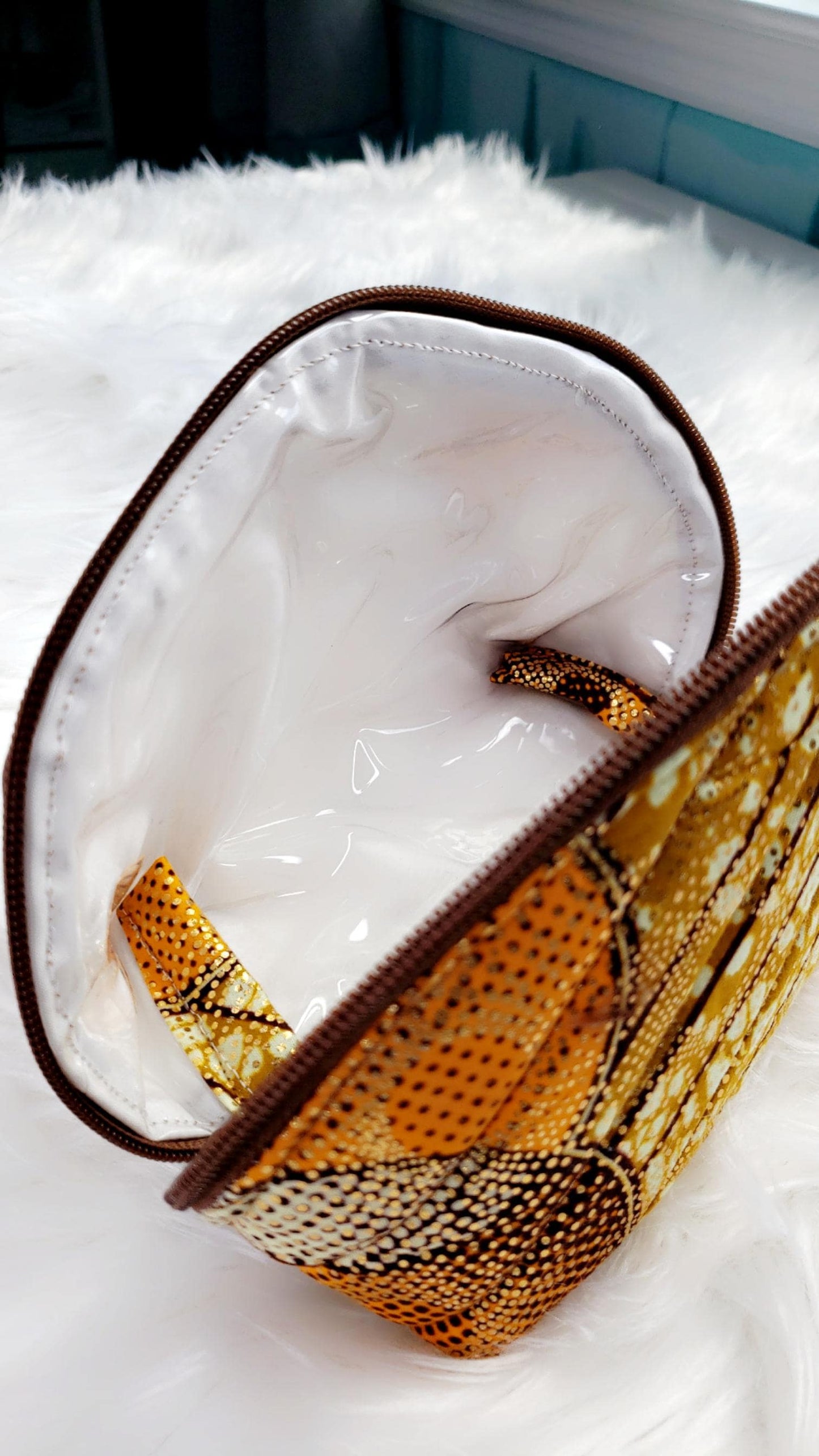 Gold African Print Clam Shell Cosmetic Bag Gift Set