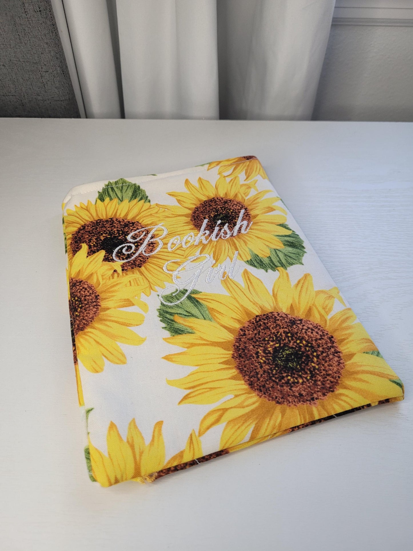 E-Book Reader Sleeve: Bookish Girl