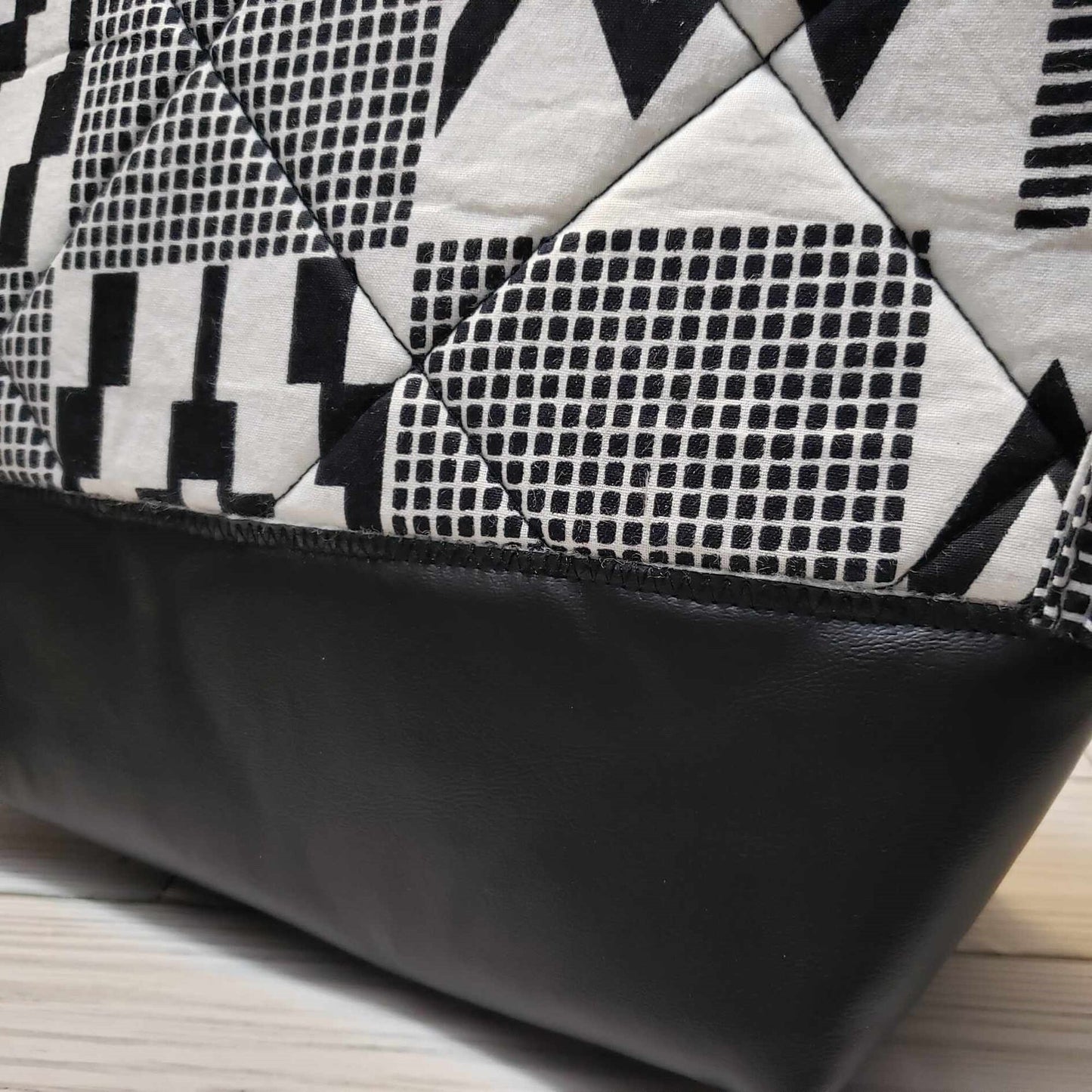 Black & White Print Make-up/ Toiletry Bag