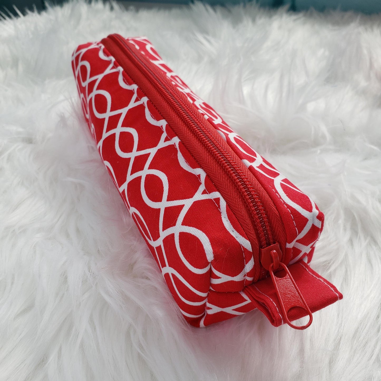 Cosmetic Bag Box Makeup Toiletries Accessories Pouch Gift Set of 2 Red and White